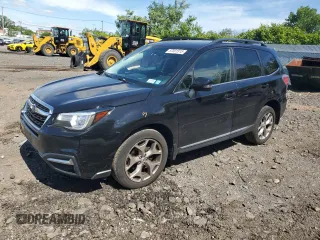 2018 Subaru Forester Touring z VIN JF2SJAWC5JH590150, wystawiony jako Copart lot #57391515 z przebiegiem 61 301 mil mil oraz Szkoda całkowita • Salvage title. Historia ofert i sprzedaży dostępna na DreamBid. Obrazek 1.