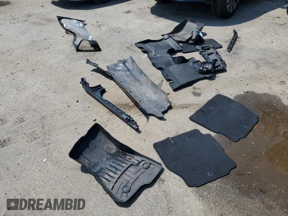 2021 Jeep Wrangler Unlimited Sport with VIN 1C4HJXDG6MW737612, listed as a Copart auction lot 60875264 with 29,220 mi miles and Salvage title. Bid and sale history available at DreamBid. Image 14.