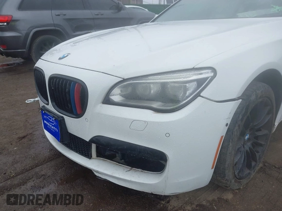 2015 BMW 7 Series 750Li xDrive with VIN WBAYF8C58FD655044, listed as a IAAI auction lot 41847227 with Not Provided miles and . Bid and sale history available at carsss.com. Image 6.
