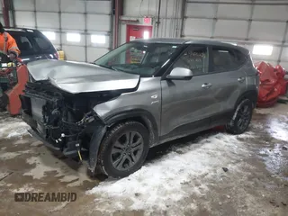 2021 Kia Seltos LX with VIN KNDEPCAA8M7218100, listed as a IAAI auction lot 41600228 with 28,421 mi miles. Bid and sale history available at carsss.com. Image 18.