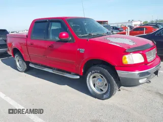 2003 Ford F-150 XLT with VIN 1FTRW08L43KD14456, listed as a IAAI auction lot 42098830 with 234,908 mi miles. Bid and sale history available at carsss.com. Image 1.