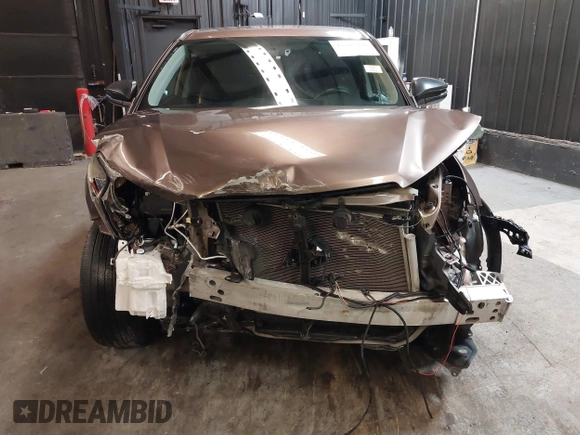 2018 Toyota Highlander LE with VIN 5TDBZRFHXJS879909, listed as a IAAI auction lot 42400961 with 35,721 mi miles and . Bid and sale history available at DreamBid. Image 13.