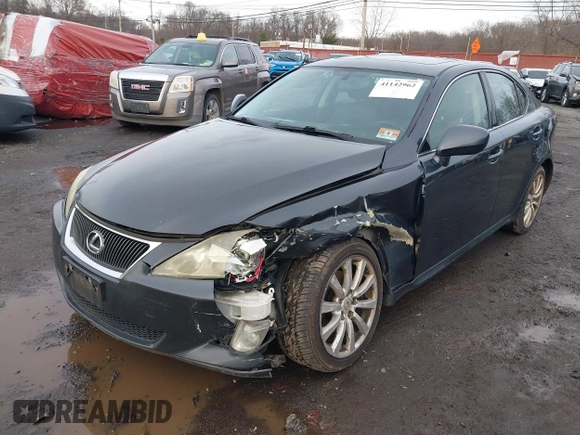 2007 Lexus IS 250 with VIN JTHCK262772009223, listed as a IAAI auction lot 41142962 with 207,967 mi miles. Bid and sale history available at carsss.com. Image 2.