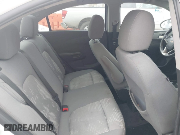 2014 Chevrolet Sonic LS z VIN 1G1JA5SH9E4180377, wystawiony jako IAAI lot #41839198 z przebiegiem 156 357 mil mil oraz . Historia ofert i sprzedaży dostępna na DreamBid. Obrazek 8.