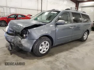 2006 Kia Sedona LX with VIN KNDMB233566078132, listed as a Copart auction lot 75662434 with 223,318 mi miles and Salvage Title. Bid and sale history available at carsss.com. Image 1.
