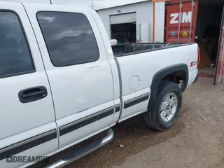 2002 Chevrolet Silverado 1500 LT with VIN 2GCEK19T621119603, listed as a IAAI auction lot 41680628 with 297,478 mi miles. Bid and sale history available at carsss.com. Image 6.