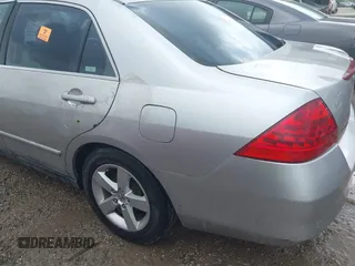 2007 Honda Accord LX with VIN JHMCM564X7C021650, listed as a IAAI auction lot 42576746 with 261,206 mi miles and . Bid and sale history available at DreamBid. Image 12.
