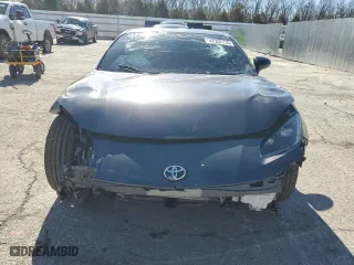 2023 Toyota GR86 Premium with VIN JF1ZNBF10P8761956, listed as a Copart auction lot 47952135 with 15,300 mi miles and Salvage Title. Bid and sale history available at carsss.com. Image 5.