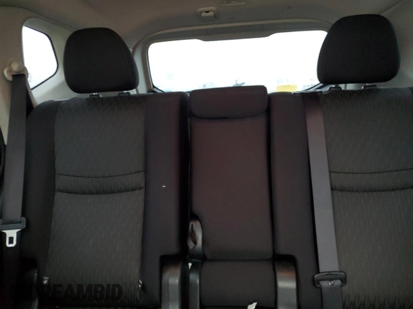 2020 Nissan Rogue SV z VIN JN8AT2MT3LW039344, wystawiony jako Copart lot #39185804 z przebiegiem 78 035 mil mil oraz Szkoda całkowita • Salvage title. Historia ofert i sprzedaży dostępna na DreamBid. Obrazek 10.