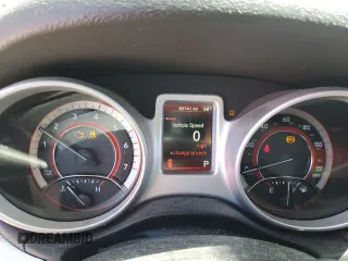 2020 Dodge Journey SE Value with VIN 3C4PDCAB8LT275871, listed as a Copart auction lot 48212735 with 82,741 mi miles and Salvage Title. Bid and sale history available at carsss.com. Image 9.