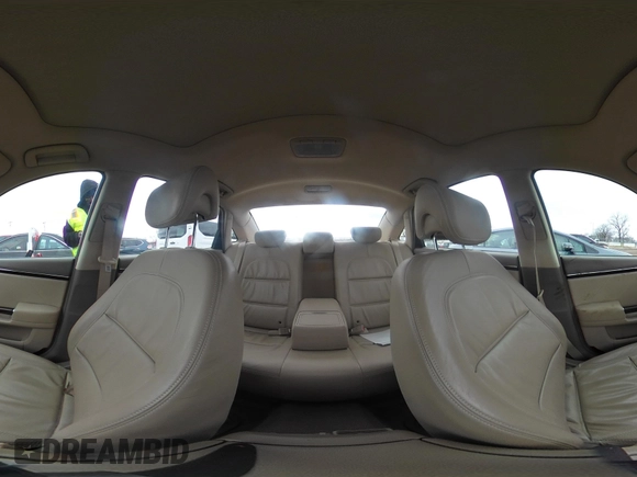 2009 Hyundai Azera Limited with VIN KMHFC46F19A373801, listed as a IAAI auction lot 41481510 with 186,248 mi miles and . Bid and sale history available at DreamBid. Image 16.