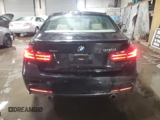 2015 BMW 3 Series 335i xDrive z VIN WBA3B9C55FF589682, wystawiony jako Copart lot #49249045 z przebiegiem 80 172 mil mil oraz Szkoda całkowita • Salvage title. Historia ofert i sprzedaży dostępna na DreamBid. Obrazek 6.