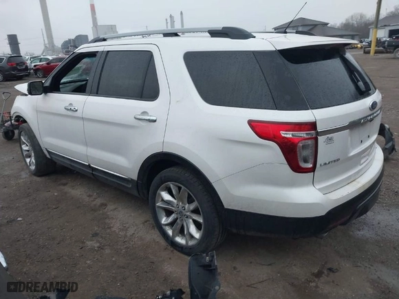 2011 Ford Explorer Limited with VIN 1FMHK8F83BGA95216, listed as a IAAI auction lot 41840498 with 153,409 mi miles. Bid and sale history available at carsss.com. Image 3.