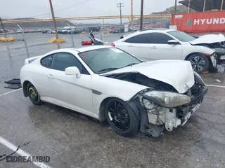 2008 Hyundai Tiburon GS with VIN KMHHM66D38U288391, listed as a IAAI auction lot 41713077 with 108,470 mi miles. Bid and sale history available at carsss.com. Image 1.