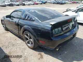 2008 Ford Mustang GT Deluxe with VIN 1ZVHT82H385184552, listed as a IAAI auction lot 42160325 with 212,582 mi miles and . Bid and sale history available at carsss.com. Image 3.