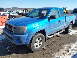 2008 Toyota Tacoma PreRunner with VIN 5TETU62N88Z592529, listed as a IAAI auction lot 41628653 with 225,946 mi miles. Bid and sale history available at carsss.com. Image 17.