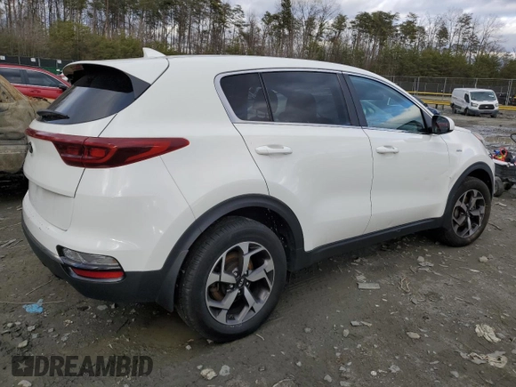 2020 Kia Sportage LX with VIN KNDPMCAC1L7811850, listed as a Copart auction lot 48014715 with 88,267 mi miles and Salvage Title. Bid and sale history available at carsss.com. Image 3.