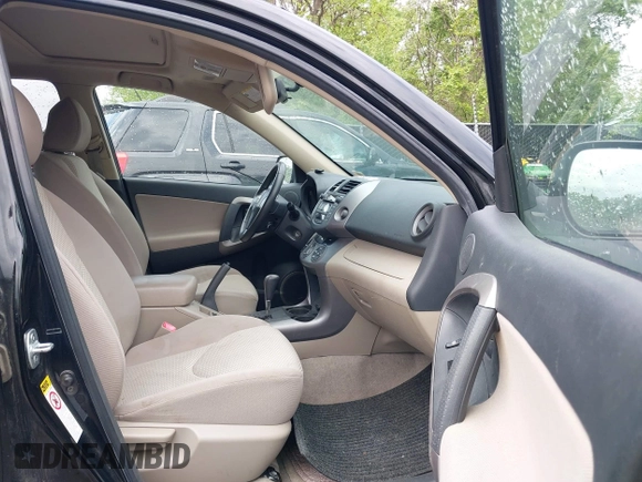 2007 Toyota RAV4 Limited с VIN JTMBD31V875055950, выставлен на аукционе IAAI как лот 42153526 с пробегом 157 554 миль миль и . История ставок и продаж доступна на DreamBid. Изображение 5.