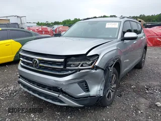 2022 Volkswagen Atlas SE with VIN 1V2DP2CA2NC531329, listed as a IAAI auction lot 42351869 with 38,315 mi miles and . Bid and sale history available at DreamBid. Image 6.