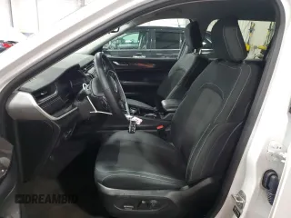 2022 Jeep Grand Cherokee Altitude z VIN 1C4RJKAG7N8624317, wystawiony jako Copart lot #52625865 z przebiegiem 46 953 mil mil oraz Szkoda całkowita • Salvage title. Historia ofert i sprzedaży dostępna na DreamBid. Obrazek 7.