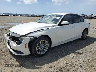 2017 BMW 3 Series 320i z VIN WBA8E1G36HNU17287, wystawiony jako Copart lot #51512035 z przebiegiem 87 205 mil mil oraz Szkody całkowita. Historia ofert i sprzedaży dostępna na DreamBid. Obrazek 1.