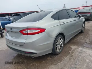 2016 Ford Fusion SE with VIN 1FA6P0H78G5131820, listed as a IAAI auction lot 42007633 with 200,863 mi miles. Bid and sale history available at carsss.com. Image 4.