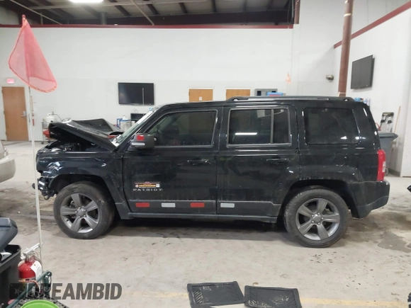 2014 Jeep Patriot Latitude with VIN 1C4NJPFA9ED887903, listed as a IAAI auction lot 41228274 with 82,225 mi miles and . Bid and sale history available at carsss.com. Image 14.