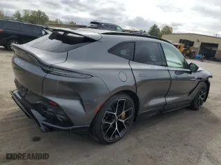 2024 Aston Martin DBX 707 with VIN SD7VUJBW5RTV11247, listed as a Copart auction lot 71076824 with 0 mi miles and Salvage Title. Bid and sale history available at carsss.com. Image 3.