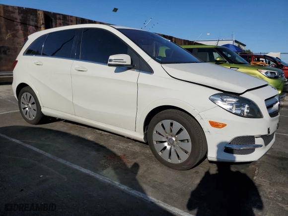 2017 Mercedes-Benz B-Class with VIN WDDVP9AB9HJ012830, listed as a Copart auction lot 50202635 with NaN miles and Clean Title. Bid and sale history available at carsss.com. Image 4.