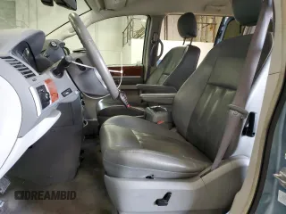 2009 Chrysler Town & Country Touring with VIN 2A8HR54X69R603995, listed as a Copart auction lot 49672995 with 199,440 mi miles and Non Repairable. Bid and sale history available at DreamBid. Image 7.