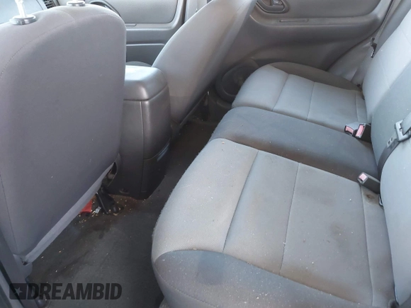 2006 Ford Escape XLS with VIN 1FMYU02Z46KC81487, listed as a IAAI auction lot 42516083 with 192,969 mi miles and . Bid and sale history available at DreamBid. Image 8.