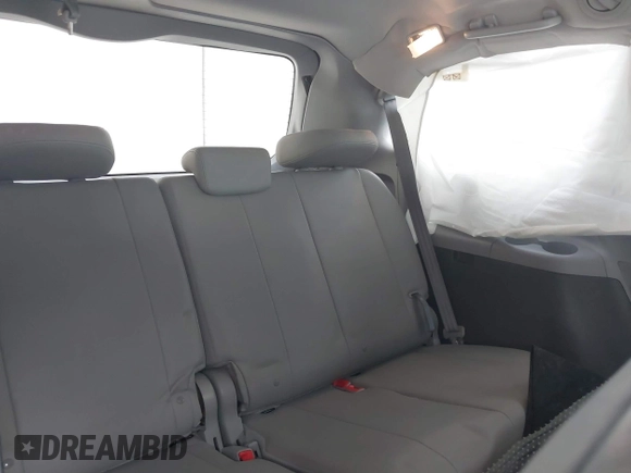 2018 Toyota Sienna XLE Auto Access Seat with VIN 5TDYZ3DC8JS932914, listed as a IAAI auction lot 41178252 with 112,009 mi miles. Bid and sale history available at carsss.com. Image 18.