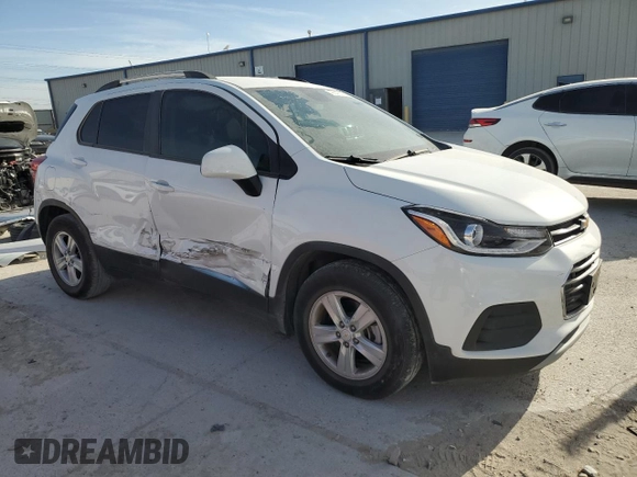 2022 Chevrolet Trax LT with VIN KL7CJLSM2NB568187, listed as a Copart auction lot 49642105 with 16,674 mi miles and Salvage Title. Bid and sale history available at carsss.com. Image 4.