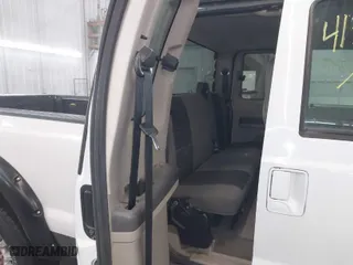 2009 Ford Super Duty F-250 SRW XL with VIN 1FTSX21579EA23060, listed as a IAAI auction lot 41308974 with 186,631 mi miles. Bid and sale history available at carsss.com. Image 8.