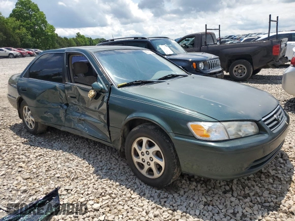 2000 Toyota Camry CE z VIN 4T1BG22K0YU708702, wystawiony jako Copart lot #56755285 z przebiegiem 318 734 mil mil oraz Szkoda całkowita • Salvage title. Historia ofert i sprzedaży dostępna na DreamBid. Obrazek 4.