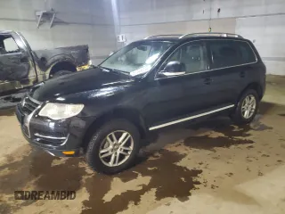 2008 Volkswagen Touareg 2 V6 with VIN WVGBE77L68D060951, listed as a Copart auction lot 51508225 with 186,829 mi miles and Clean Title. Bid and sale history available at carsss.com. Image 1.