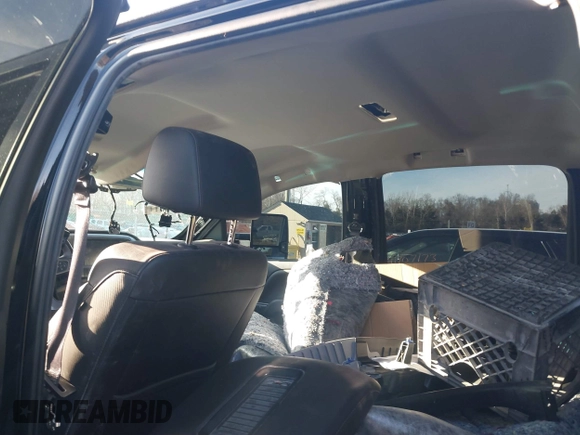 2017 GMC Sierra 2500HD SLT with VIN 1GT12TEY1HF213286, listed as a IAAI auction lot 41696875 with 55,047 mi miles. Bid and sale history available at carsss.com. Image 8.