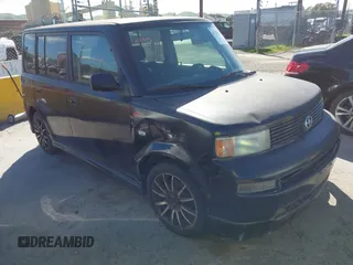 2006 Scion xB z VIN JTLKT324264092865, wystawiony jako IAAI lot #41720362 z przebiegiem 576 407 mil mil oraz . Historia ofert i sprzedaży dostępna na DreamBid. Obrazek 1.