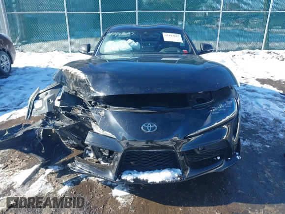 2021 Toyota Supra 3.0 with VIN WZ1DB0C03MW044148, listed as a IAAI auction lot 41413627 with 9,590 mi miles and . Bid and sale history available at DreamBid. Image 13.