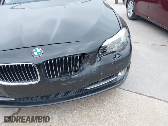 2011 BMW 5 Series 535i z VIN WBAFR7C55BC600687, wystawiony jako IAAI lot #42287337 z przebiegiem 213 734 mil mil oraz . Historia ofert i sprzedaży dostępna na DreamBid. Obrazek 6.