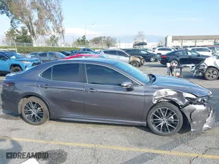 2022 Toyota Camry SE with VIN 4T1T11AK8NU689314, listed as a IAAI auction lot 41425080 with 29,775 mi miles. Bid and sale history available at carsss.com. Image 13.