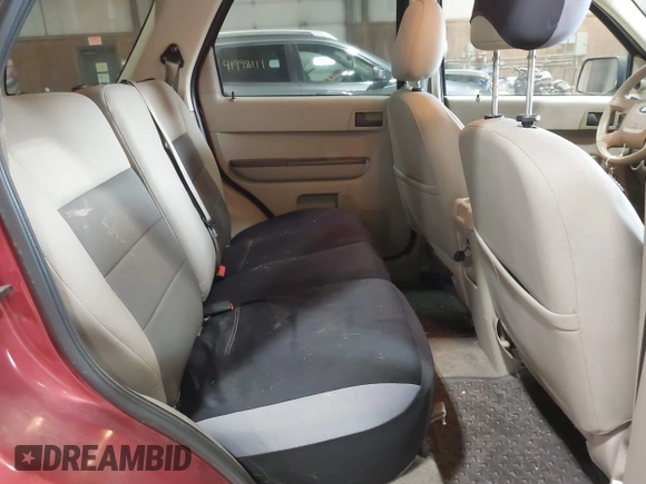 2008 Ford Escape XLT with VIN 1FMCU93148KB15786, listed as a IAAI auction lot 41991482 with 160,109 mi miles. Bid and sale history available at carsss.com. Image 8.
