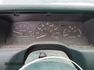 1995 Mercury Sable GS z VIN 1MELM50U3SA623819, wystawiony jako Copart lot #46957824 z przebiegiem 121 357 mil mil oraz Tytuł czysty. Historia ofert i sprzedaży dostępna na DreamBid. Obrazek 9.