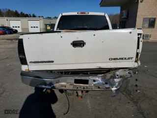 2004 Chevrolet Silverado 1500 Z71 with VIN 1GCEK14TX4Z178039, listed as a Copart auction lot 88461845 with 0 mi miles and Salvage Title. Bid and sale history available at carsss.com. Image 6.