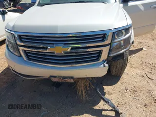 2015 Chevrolet Tahoe LTZ z VIN 1GNSKCKC7FR115444, wystawiony jako IAAI lot #42113903 z przebiegiem 162 383 mil mil oraz . Historia ofert i sprzedaży dostępna na DreamBid. Obrazek 6.