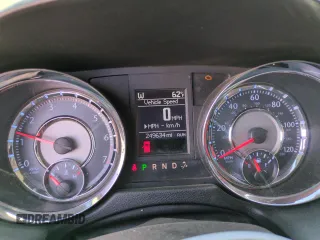 2011 Chrysler Town & Country Limited z VIN 2A4RR6DG8BR749266, wystawiony jako Copart lot #52408075 z przebiegiem 249 634 mil mil oraz Szkoda całkowita • Salvage title. Historia ofert i sprzedaży dostępna na DreamBid. Obrazek 9.