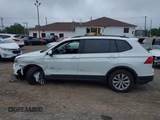 2020 Volkswagen Tiguan S with VIN 3VV0B7AX0LM140910, listed as a IAAI auction lot 42622385 with 80,998 mi miles and . Bid and sale history available at DreamBid. Image 14.