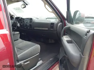 2008 Chevrolet Silverado 1500 LTZ with VIN 3GCEC13J18G212369, listed as a IAAI auction lot 41887947 with 318,161 mi miles. Bid and sale history available at carsss.com. Image 5.