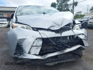2019 Toyota Sienna L с VIN 5TDZZ3DC2KS005851, выставлен на аукционе IAAI как лот 41992778 с пробегом 99 580 миль миль и . История ставок и продаж доступна на DreamBid. Изображение 6.