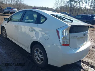 2010 Toyota Prius II with VIN JTDKN3DU3A0126928, listed as a IAAI auction lot 41620581 with 1 mi miles. Bid and sale history available at carsss.com. Image 3.